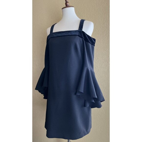 Chelsea28 Women's Bell Sleeve Cold Shoulder Crepe Shift Dress Size 6 - Picture 12 of 12